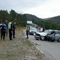 Žestok sudar kamiona i automobila kod Zlatibora Prednji deo na oba vozila skoro potpuno slupan