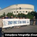 Građani u Novom Sadu blokirali 30 raskrsnica, traže izbore za mesne zajednice