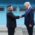 Čeka poziv: Donald Tramp otvoren za sastanak sa Kim Džong Unom