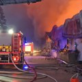 Opsadno stanje u Novom Pazaru: Požar se širi ka gradskoj toplani, vatrogasne ekipe iz 5 gradova hitno upućene na teren