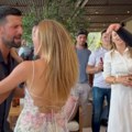 Zakupili kuću na plaži, angažovali hrvatsku zvezdu: Isplivao snimak sa slavlja, Nole i Jelena plešu kao nikad
