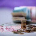Prosečna aprilska plata u Srbiji 121.805 dinara - Na Starom gradu blizu 200.000
