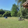 Izdata zabrana paljenja vatre na obalama reke Gradac, čak i gde je kampovanje dozvoljeno