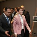 Predsednica vlade Ana Brnabić čestitala gimnazijalcima koji su osvojili medalje na matematičkoj olimpijadi