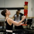 Baletski solisti iz Pariza izvode "Krcka Oraščića" u Narodnom pozorištu: "Uzbudljivo je igrati sa novim ansamblom"