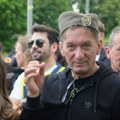 Neviđeno! Hrvat na Euru stavio kokardu na glavu i izgovorio moćne reči: Ako Srbija i Hrvatska budu u finalu...