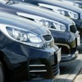 Polovni automobil se kupuje ujutru: Stanite iza auspuha, a ako ovo vidite, odmah bežite! Ali, to nije sve...