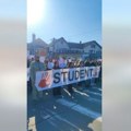 Veliki studentski protest u Novom Pazaru: “Pohitajte u Pazar” (VIDEO)