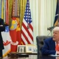 Trump priredio Musku ispraćaj u Ovalnoj kancelariji