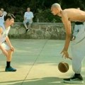 Neki novi Vembanjama: Šišanje na ćelavo, kung fu i Šaolin monasi