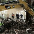 Više od 100 poginulih u poplavama u Teksasu, traga se za nestalima