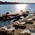 Kafa 200, a ležaljke 300 dinara - Ovo je savršeno mesto za letnji odmor u blizini Beograda
