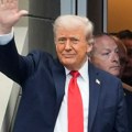 "Tramp je uzeo plavu pilulu?" Neverovatne teorije zavere posle fotografije predsednika sa US Opena