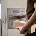 Slika interfona zgrade u Minhenu je hit na mrežama: Ceo Balkan gleda i zadovoljno klima glavom: "Ma i taj je naš"