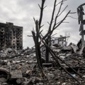Ruska navođena vazdušna bomba preletela 130 kilometara – pogođeno Lozovo; napad na naftna i gasna postrojenja u Rusiji