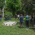 Zrenjaninci i studenti TF „Mihajlo Pupin“ odali poštu stradalima u Novom Sadu, skup protekao mirno i dostojanstveno 16 minuta…