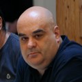 Uredniku agencije Beta uručen poziv u UKP dok je izveštavao sa pretresa stana Aleksandra Radića