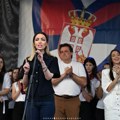 „Naprednjaci se vesele“ – snimci partijskih skupova SNS se dele na mrežama (VIDEO)