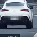 Zastrašujući snimak preticanja kolone kod Novog Pazara: Vozač jurio 173 km/h, građani u strahu (video)