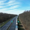 Velike gužve na granicama Srbije: Na jednom prelazu čeka se čak četiri sata