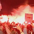 Pristalice SNS organizovale bakljadu posle studentskog skupa u Kragujevcu