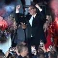 Vučić se obratio okupljenima kod Predsedništva: Hvala vam, hrabri ljudi Srbije, koji ste rekli "ne damo svoju otadžbinu"