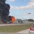 Stravičan snimak: Avion pada na autoput i eksplodira: U jezivoj nesreći ima poginulih (video)