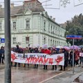 Zrenjaninci sa današnje protestne akcije poručili – „Ruke su vam krvave“