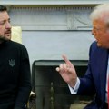 Америка најавила делимичну обуставу оружја Украјини