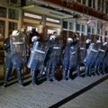 “Polomili su ruku našem članu”: Građanski pokret “Bravo” o brutalnom nasilju policije kod novosadskog DIF-a