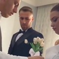 Na dan sestrine svadbe, brat prišao mladoj i uručio joj nesvakidašnji poklon: Nju je rasplakao, a mladoženju i Srbe šokirao…