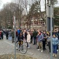 PROTEST U TOKU: Studenti i građani u šetnji kroz Novi Sad, kolona kreće ka policiji, sudu i Banovini