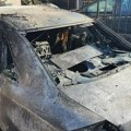 Uhapšen piroman iz Krnjače: U zoru zapalio 3 automobila na parkingu - izgoreli "punto", "pasat" i "mercedes"