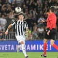 Šta uradi, crni Vukotiću?! Svađao se sa sudijom, pa momentalno dobio crveni karton (video)