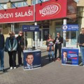 Predizborna kampanja u Zrenjaninu: Kandidati liste „Autentična desnica – dr Miloš Jovanović“ razgovarali sa građanima na…