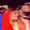 "Ovom liku dati nacionalnu penziju": Rita Ora sa srpskom zastavom - isplivao snimak iz drugog ugla, haos na Tviteru!