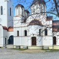 Sto svetiljki za Konstantina i Jelenu : Uređuje se okolina hrama u Novom Sadu