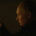 Putin zapalio sveću za stradale u Moskvi Broj žrtava se, prema poslednjim informacijama, popeo na 137