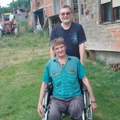 Invalidska kolica za Dragana Mladenovića: Pomoć stigla zahvaljući akciji reciklaže čepova