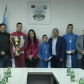 Osvajajte medalje i budite uzor mladima u gradskoj upravi prijem za lozničke boksere