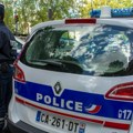 Žena vrišti, otmičari je vuku po ulici, muškarac je brani: Jeziv snimak pokušaja otmice u srcu Evrope