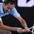 Šok u Vašingtonu! Medvedev ispao od 59. tenisera sveta