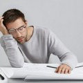Jesenji umor ume da parališe! Kraći dani utiču na mozak i srce, evo kako da se izborite i vratite energiju