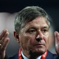 Piksi se oprostio od FSS, fudbalera i navijača, ali ne i Srbije