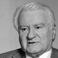 "Demokratija mu je bila u venama": Kako je Dragoljub Mićunović obnavljao demokratske vrednosti u Srbiji