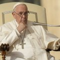 Papa nije na ”radnom mestu”: Ko upravlja Vatikanom dok Franje nema