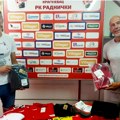 Bivši asovi Radničkog iz Kragujevca donirali opremu školi rukometa: RK Radnički je stil života