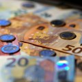 Evro pao posle odluke ECB, obveznice skočile