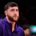 Ratuju Jusuf Nurkić i Čarls Barkli! Haos u NBA - Bosanac odgovorio slavnom košarkašu!