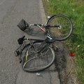 Udaren biciklista u “Bloku B”. Zbog povrede glave prebačen za Beograd